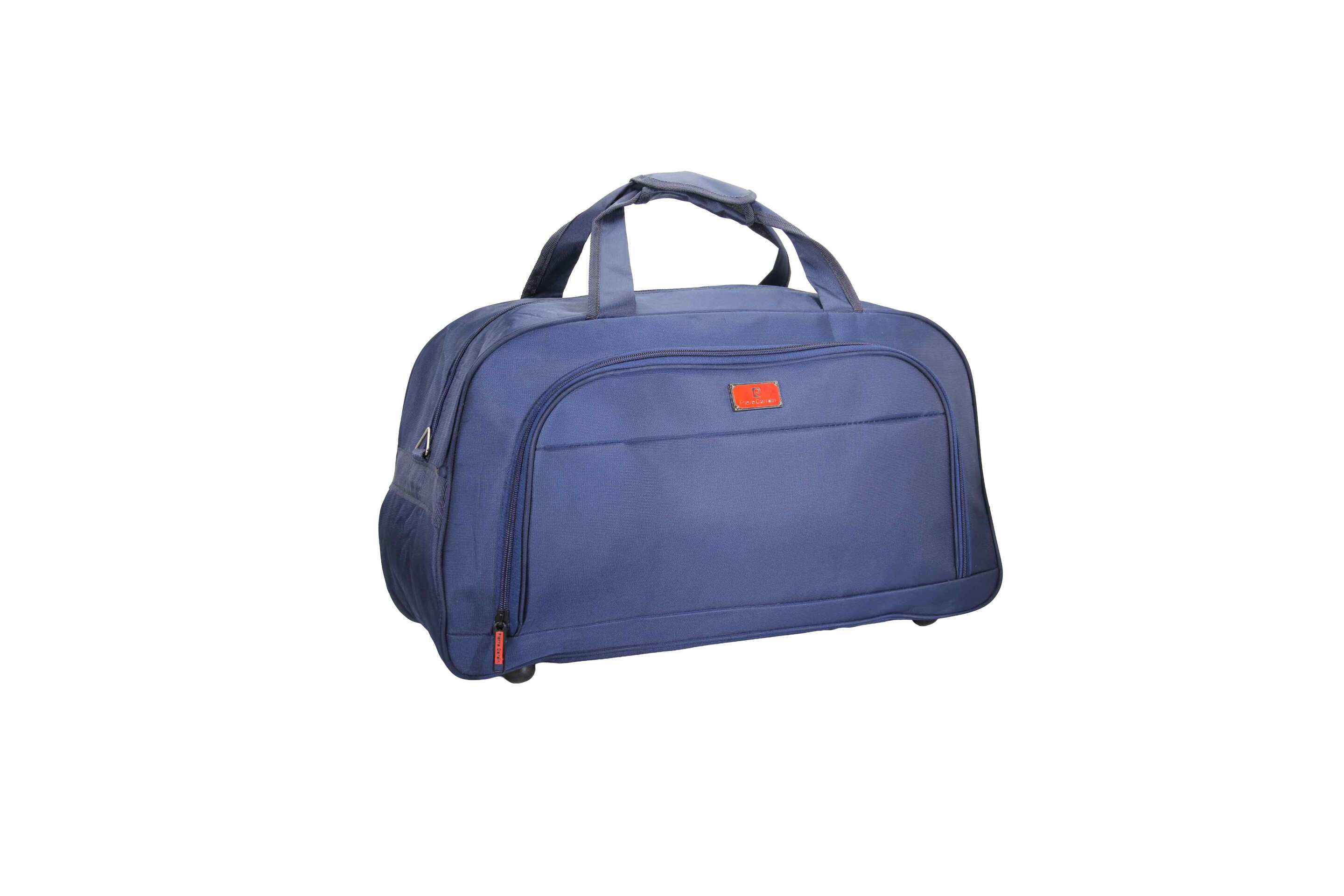 نمای جلو ساک مسافرتی پیرگاردن با بند بلند — حمل آسان و طراحی مقاوم