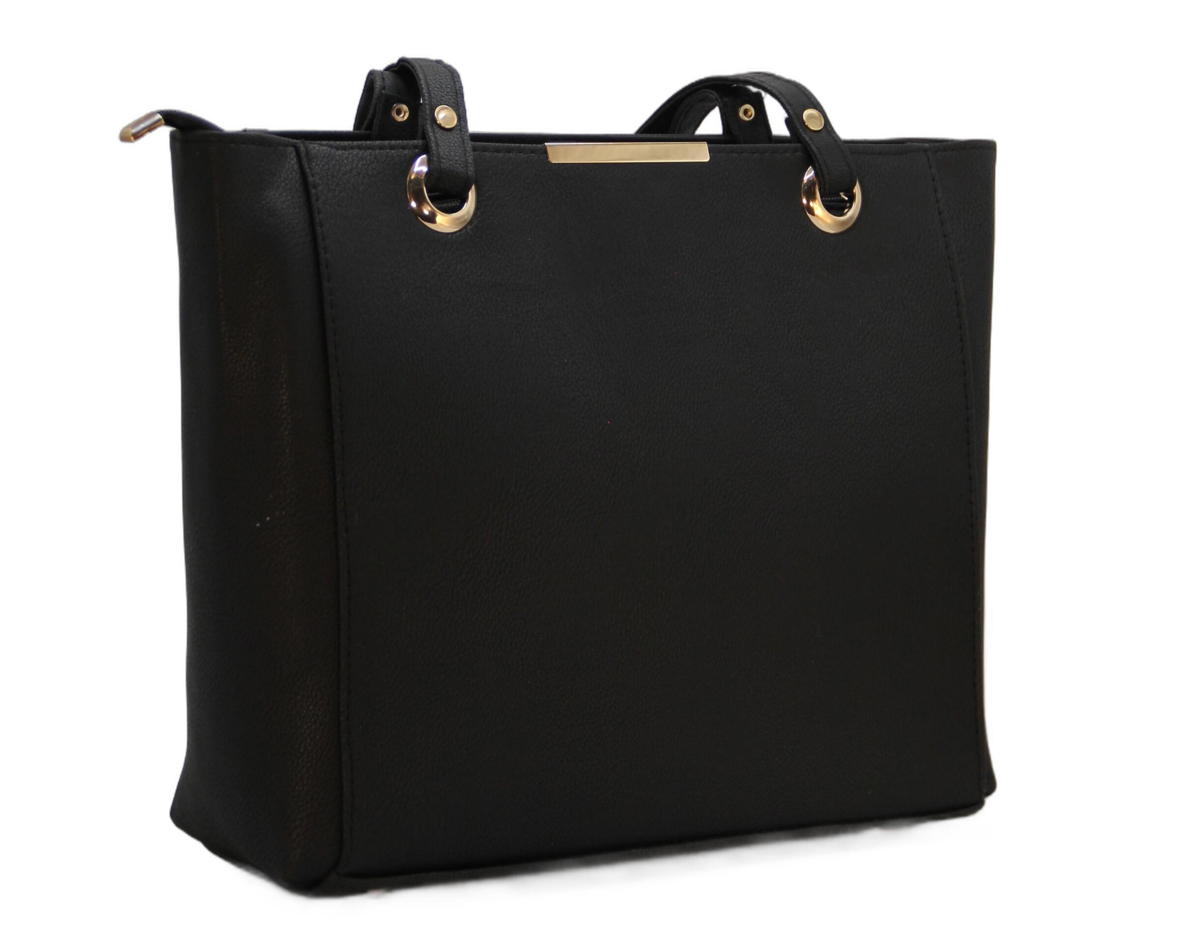  کیف چرم دوشی زنانه با طراحی پلاک دار – خرید عمده از کیف رضا 